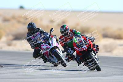 media/Jan-10-2025-CVMA Friday Practice (Fri) [[489e0da257]]/Group 4 and Trackday/Session 4 (Turn 16)/